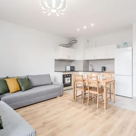Enjoy! Marywilska Apartment Warsaw