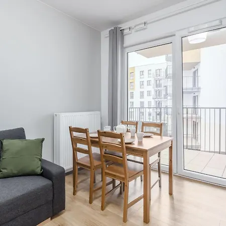 Enjoy! Marywilska Apartment Warsaw