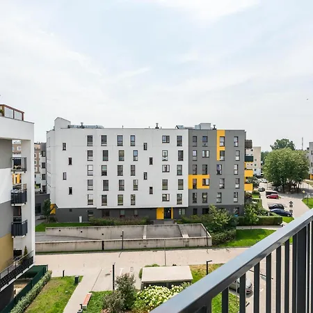 Enjoy! Marywilska Apartment Warsaw