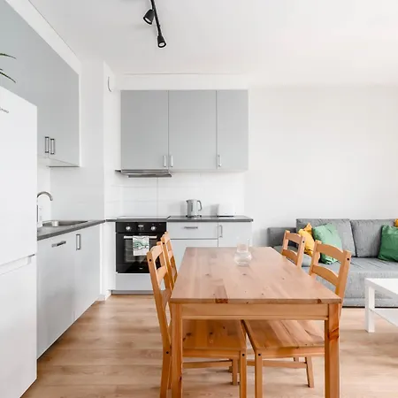 Enjoy! Marywilska Apartment