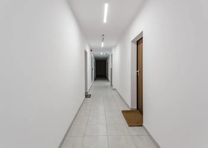 Enjoy! Marywilska Apartman Varsó