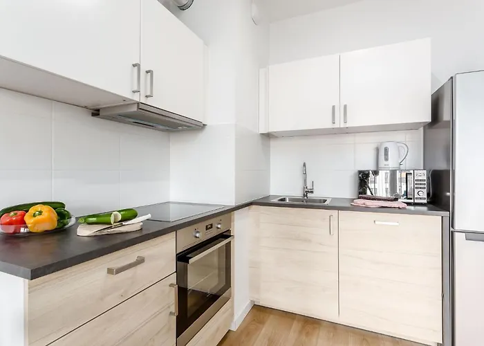 Enjoy! Marywilska Apartman Varsó